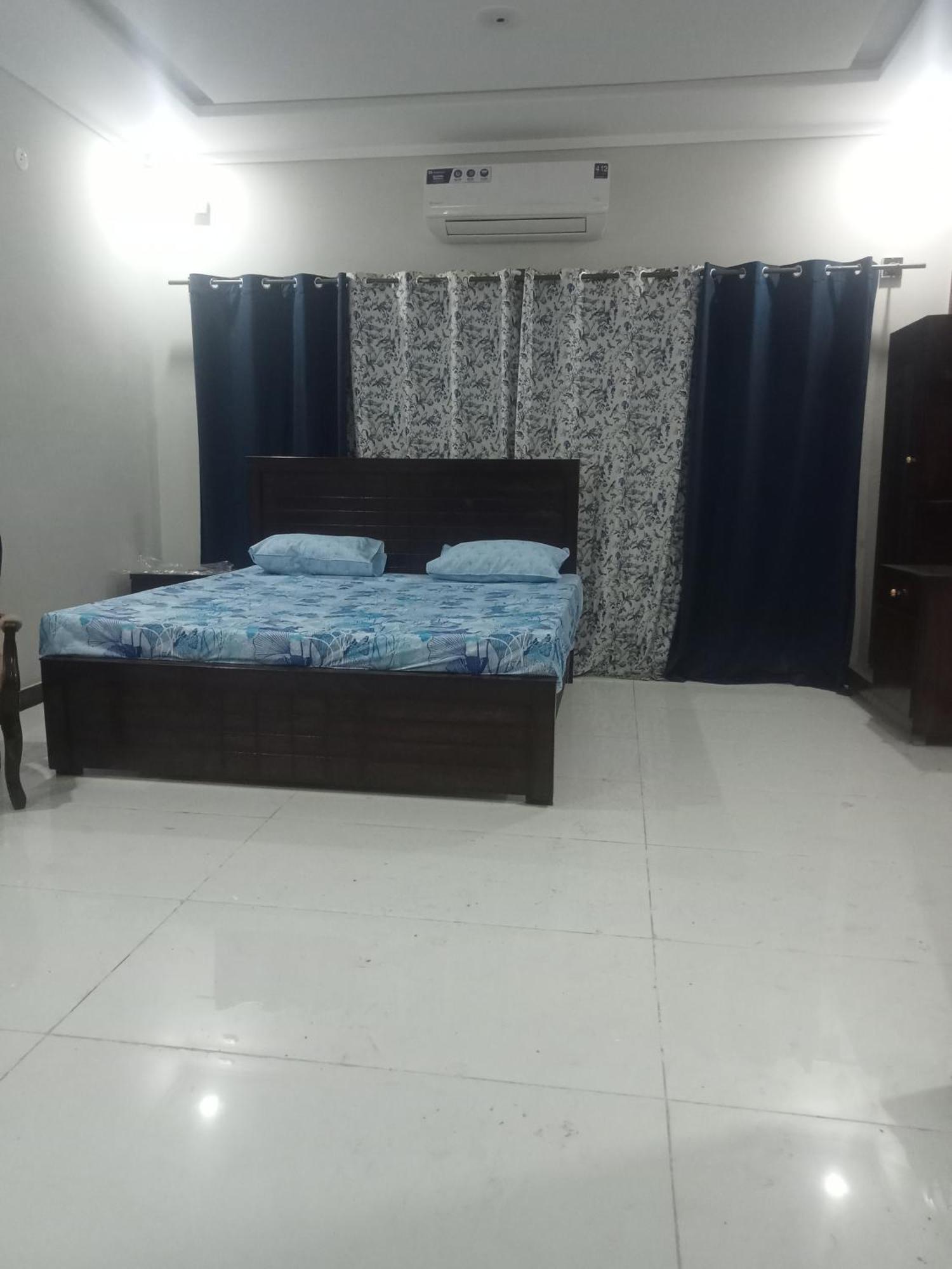 Ryazm Guest House 라왈핀디 외부 사진